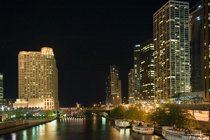 20081030_224955 D3 2x3 P1 srgb.jpg - Along the Chicago River